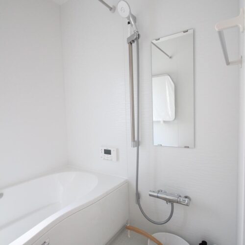 お風呂：LIXIL　アライズ　1616