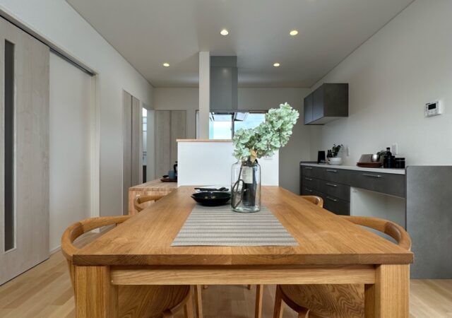 シンプルで心地良い、家族の安らぎの時間が増える家